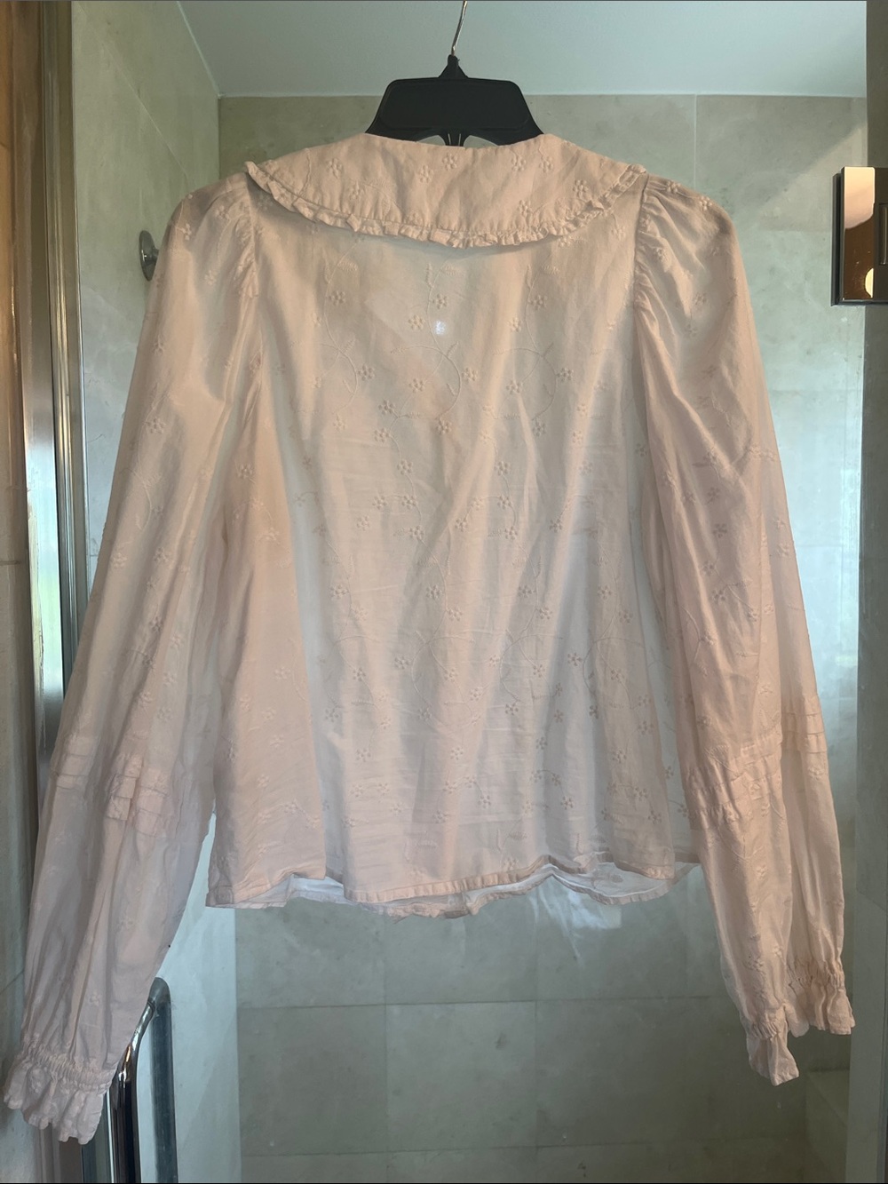 Coquettish White Eyelet Button-Up Blouse with Rounded Collar - Picture 3 of 3